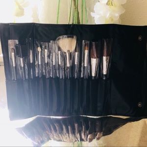 13 pieces Pro Makeup Brush Set Black